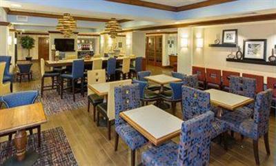 фото отеля Hampton Inn Marlborough