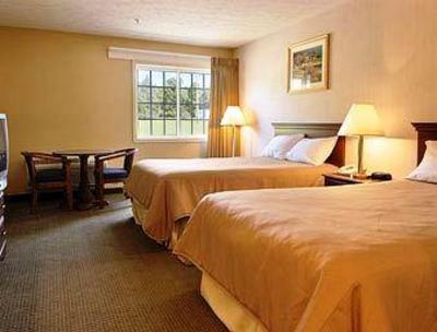фото отеля Ramada Limited Hotel Strasburg