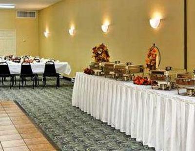 фото отеля Ramada Limited Hotel Strasburg