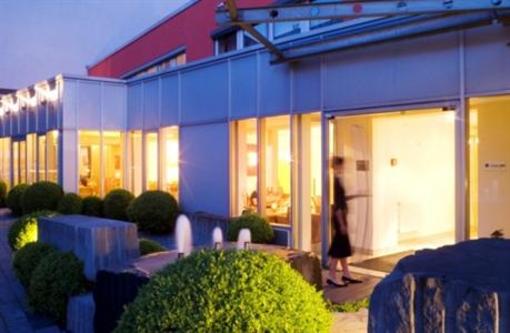 фото отеля Hotel Amadeus Hannover