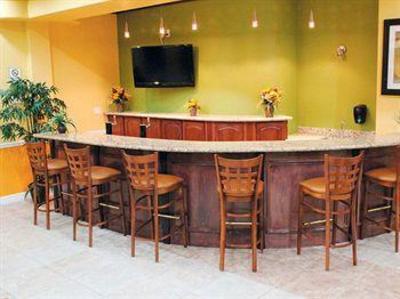 фото отеля La Quinta Inn & Suites Houston Channelview