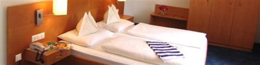 фото отеля Familienhotel Post