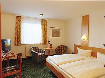 фото отеля Hotel Lindenhof Luebeck
