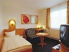 фото отеля Hotel Lindenhof Luebeck