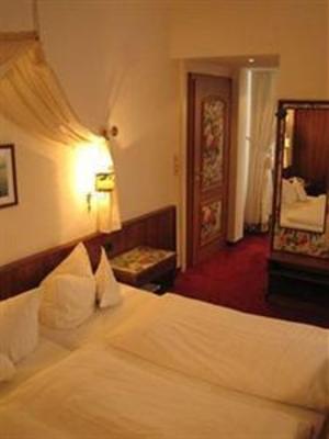 фото отеля Romantik Hotel zur Sonne