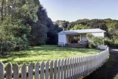 фото отеля Akaroa Cottages