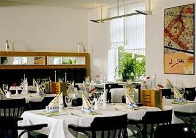 фото отеля InterCity Hotel Erfurt