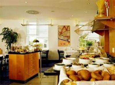 фото отеля InterCity Hotel Erfurt
