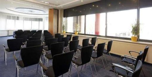 фото отеля InterCity Hotel Erfurt