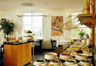 фото отеля InterCity Hotel Erfurt