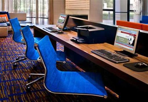 фото отеля Courtyard by Marriott Philadelphia Plymouth Meeting