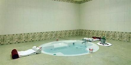 фото отеля The Pride Hotel Nagpur