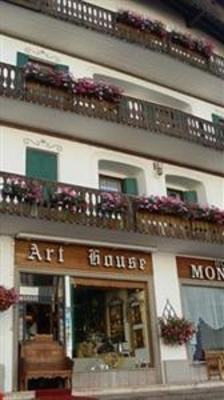 фото отеля Montana Hotel Cortina d'Ampezzo