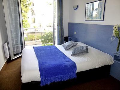 фото отеля Logis Hotel De La Plage