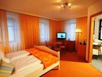 Bed & Rooms