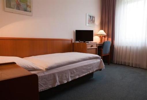 фото отеля Hotel Ungarische Krone