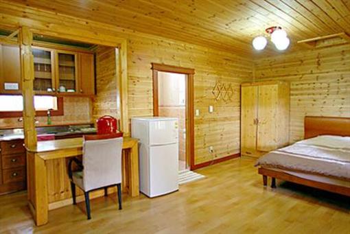 фото отеля Jangsan Condo