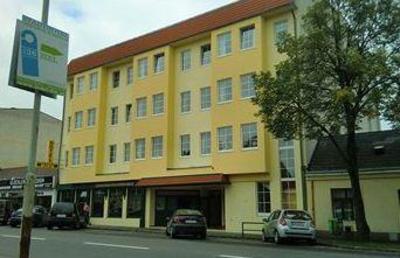 фото отеля Stadthotel Deutsch Wagram
