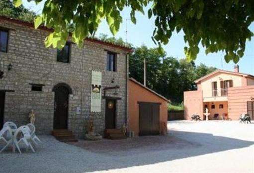 фото отеля La Collina Delle Streghe Farmhouse Monte Roberto