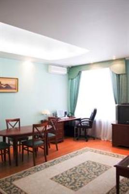 фото отеля Nikolaevskiy Hotel Club