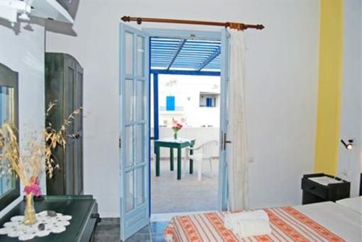 фото отеля Soultana Apartments Rooms & Studios Milos