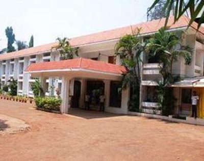 фото отеля Hotel Badami Court