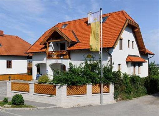 фото отеля Fruhstuckspension Hammerschmid Krems an der Donau
