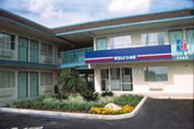 фото отеля Motel 6 Lantana