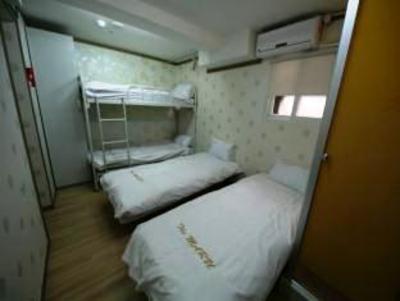 фото отеля Maru Guesthouse