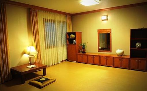 фото отеля Admiral Hotel