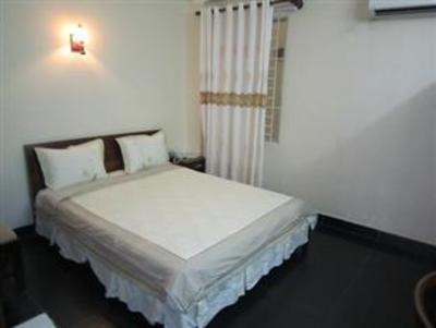 фото отеля Hotel Yen Trang 2