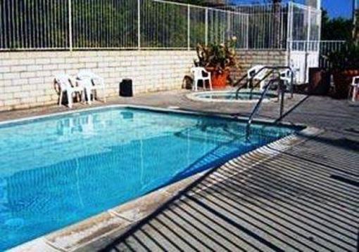 фото отеля Quality Inn Lake Elsinore