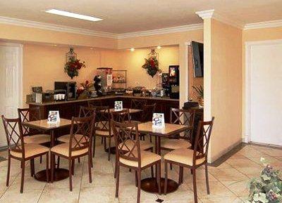 фото отеля Quality Inn Lake Elsinore
