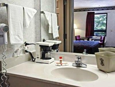 фото отеля Super 8 Motel Dublin (Georgia)