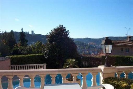 фото отеля Hotel La Franc Comtoise Villeneuve-Loubet