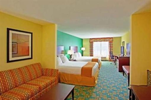 фото отеля Holiday Inn Express & Suites Thornburg I-95 Exit 118