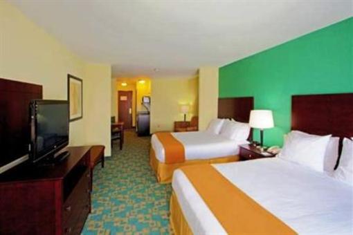 фото отеля Holiday Inn Express & Suites Thornburg I-95 Exit 118