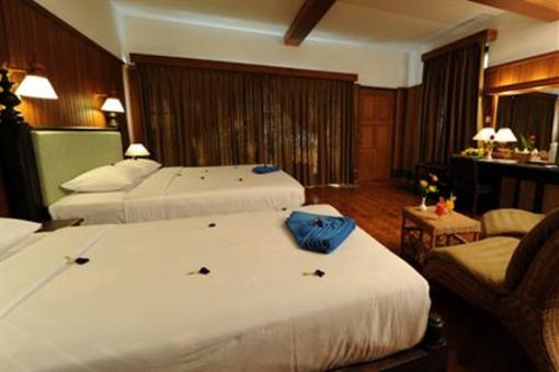 фото отеля Thande Beach Hotel