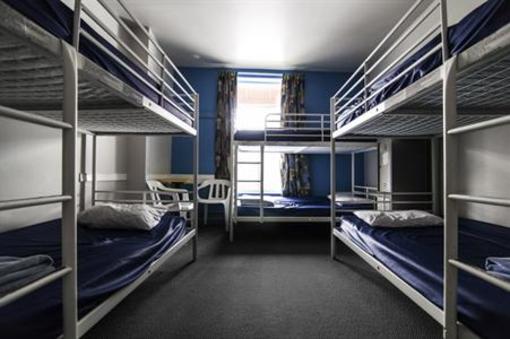 фото отеля HI Montreal Hostel