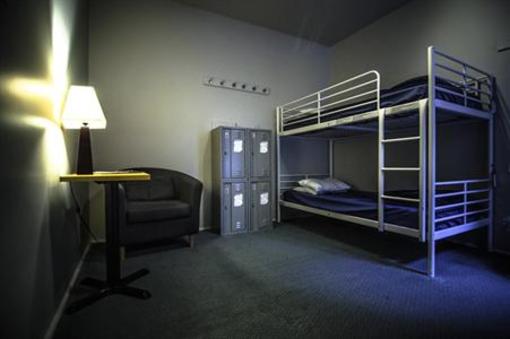 фото отеля HI Montreal Hostel