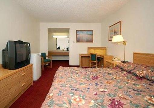 фото отеля Rodeway Inn Fresno