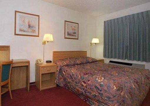 фото отеля Rodeway Inn Fresno