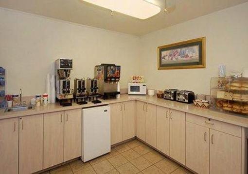 фото отеля Rodeway Inn Fresno