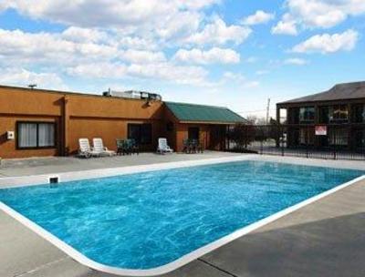 фото отеля Howard Johnson Inn Roanoke Airport