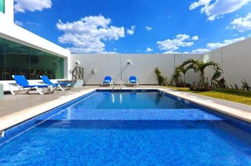 фото отеля Holiday Inn Express Merida