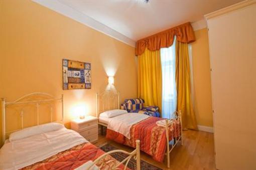фото отеля Dandy Deluxe Apartments