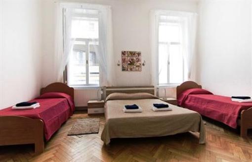 фото отеля Dandy Deluxe Apartments