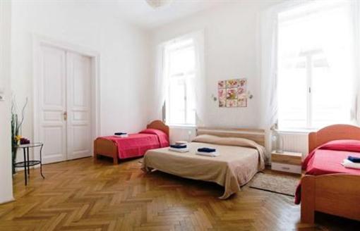 фото отеля Dandy Deluxe Apartments