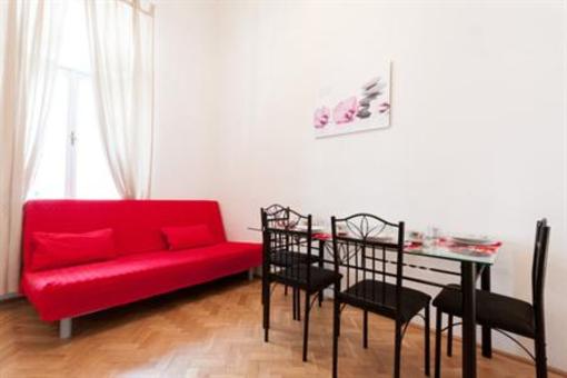 фото отеля Dandy Deluxe Apartments