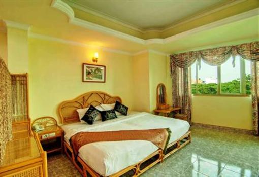 фото отеля Evergreen Hotel
